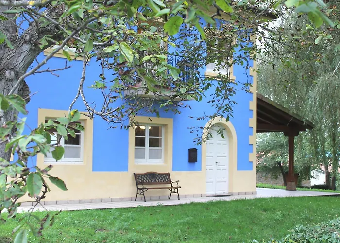 Casa De Aldea Monga 9 En Nava, Asturias